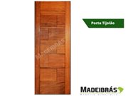 Porta com Visor Reto de Madeira na Vila Mariana